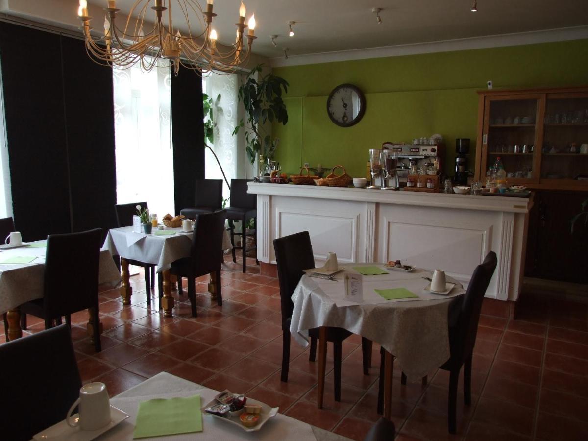 Logis Hotel L'Occitan 2 Etoiles Гаяк Екстер'єр фото
