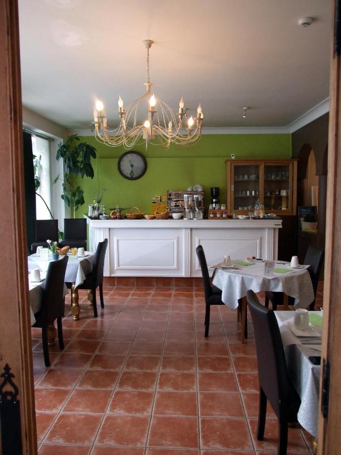 Logis Hotel L'Occitan 2 Etoiles Гаяк Екстер'єр фото