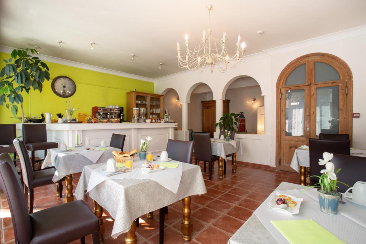 Logis Hotel L'Occitan 2 Etoiles Гаяк Екстер'єр фото