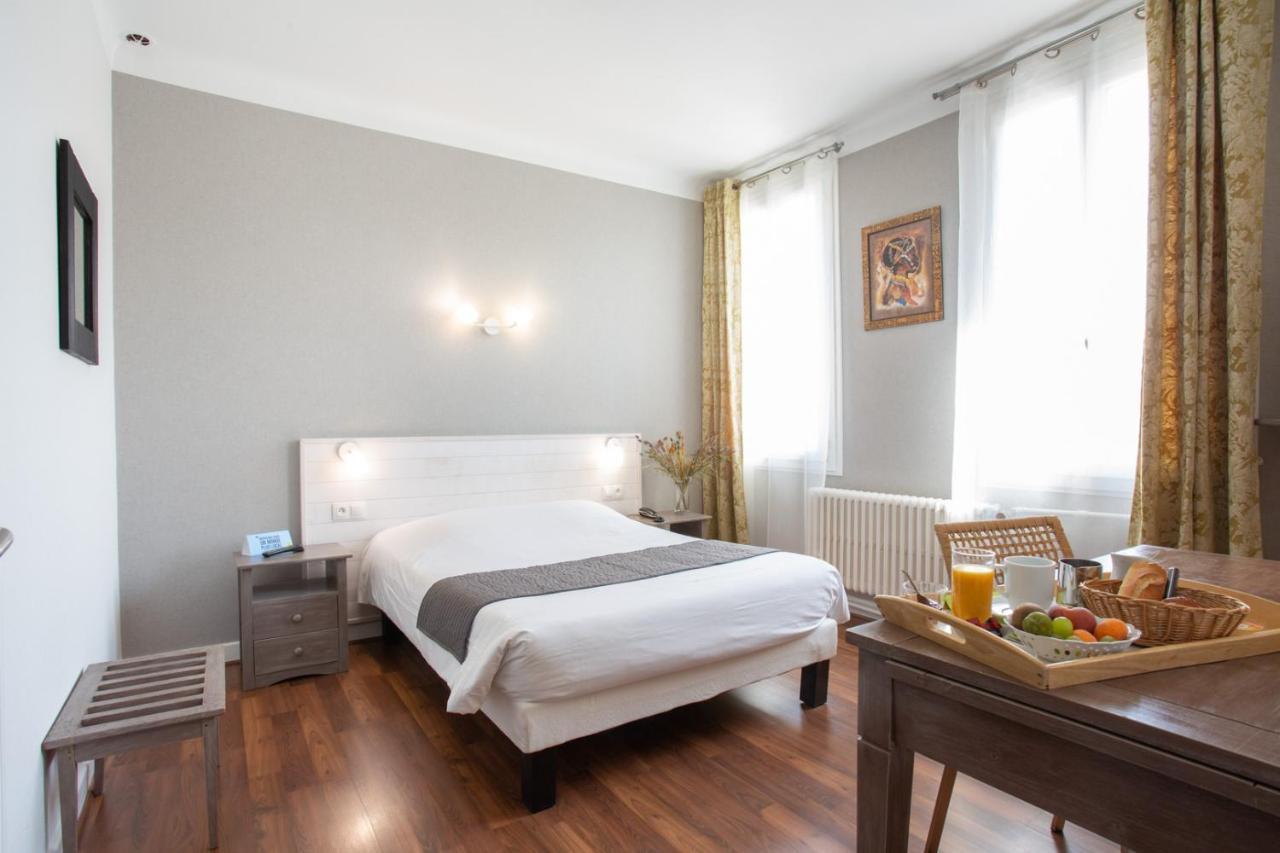 Logis Hotel L'Occitan 2 Etoiles Гаяк Екстер'єр фото